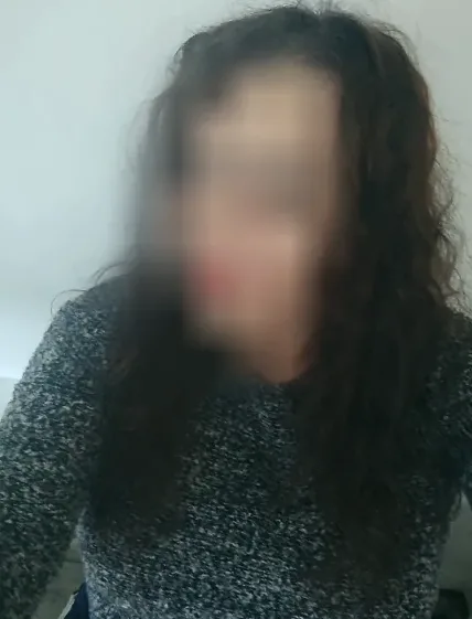 Amira, 39