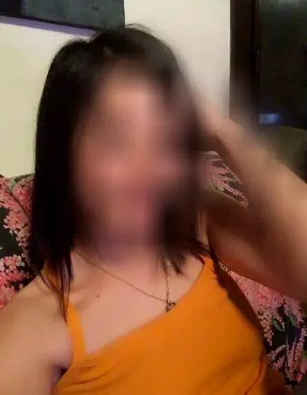 Celina, 32