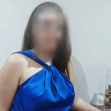 Daniela, 34