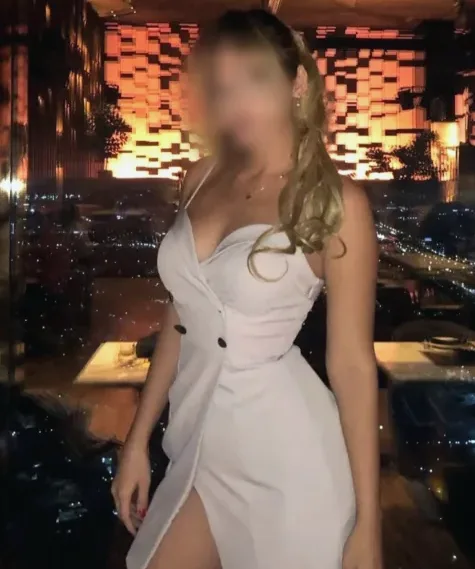 Elena, 36