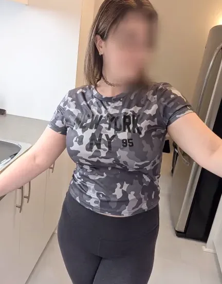 Emily, 29