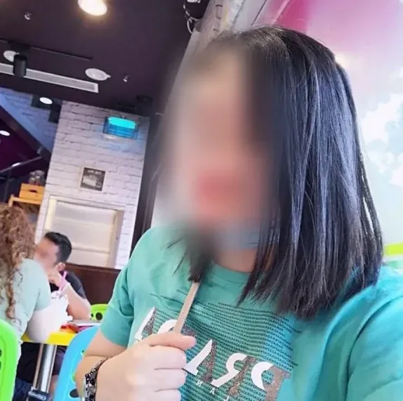 Emma, 37