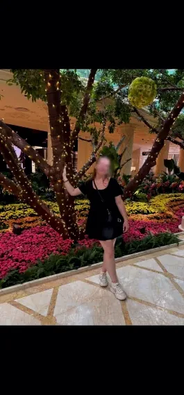Helena, 25