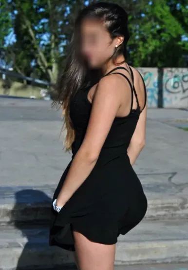 Leyla, 31