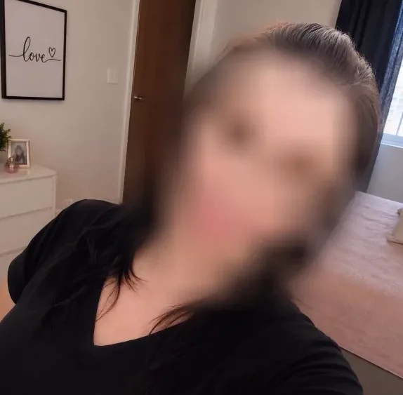 Lotta, 37