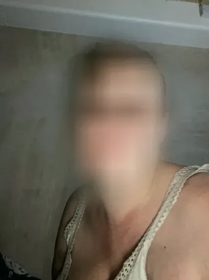 Nina, 39