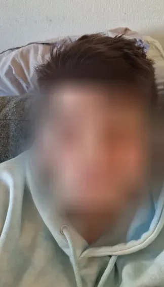 Sophie, 25