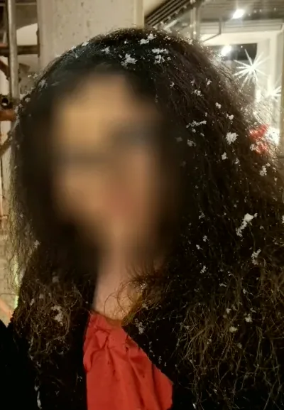 Vivien, 24